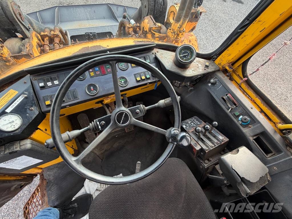 Volvo BM L120 Kolesni nakladalci