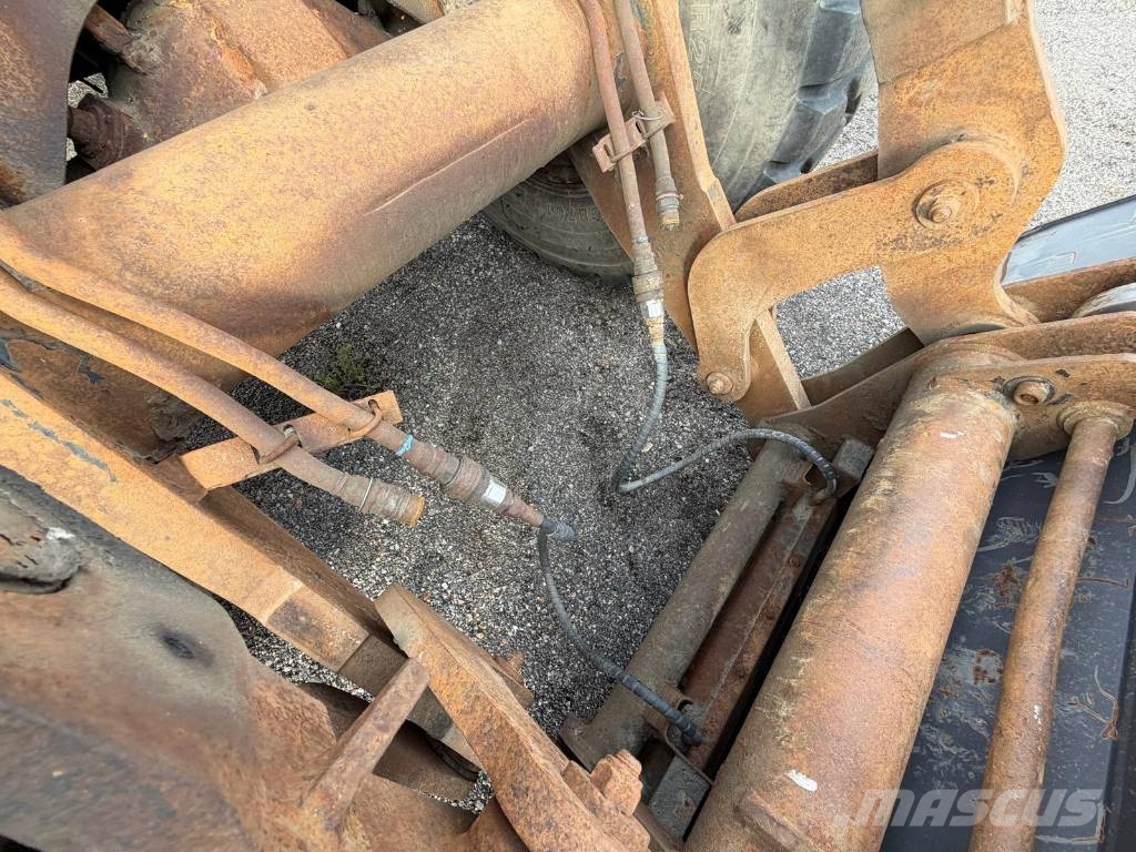 Volvo BM L120 Kolesni nakladalci