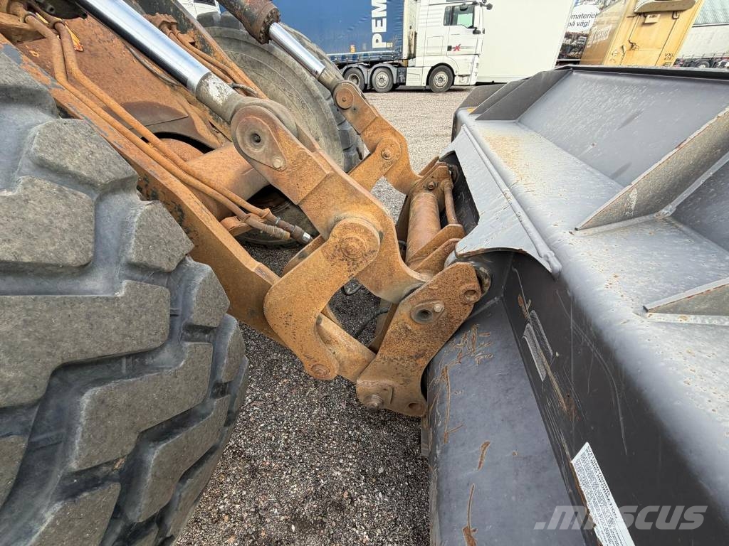 Volvo BM L120 Kolesni nakladalci