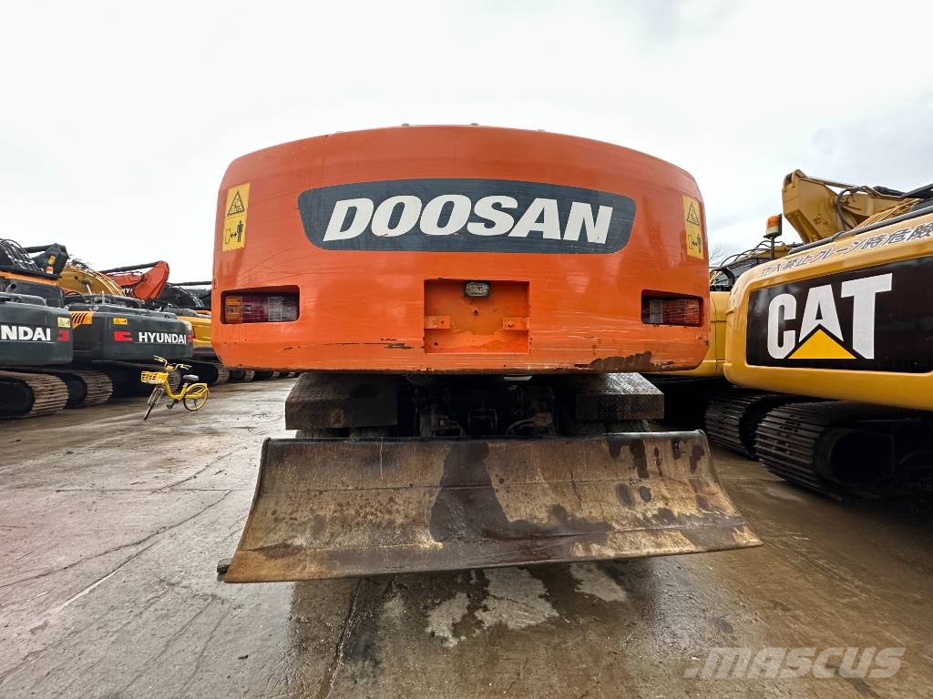 Doosan DH 210 W-7 Shanghai largest supplier Колесни екскаватори