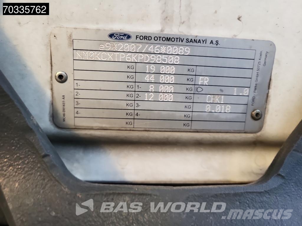 Ford F-Max 500 4X2 Retarder 2x Tanks Standklima Navi AC Tractor Units