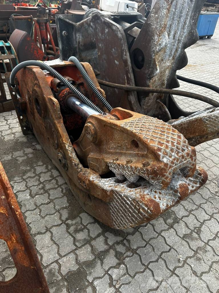 NPK G12 forknuser Q60 Građevinske drobilice