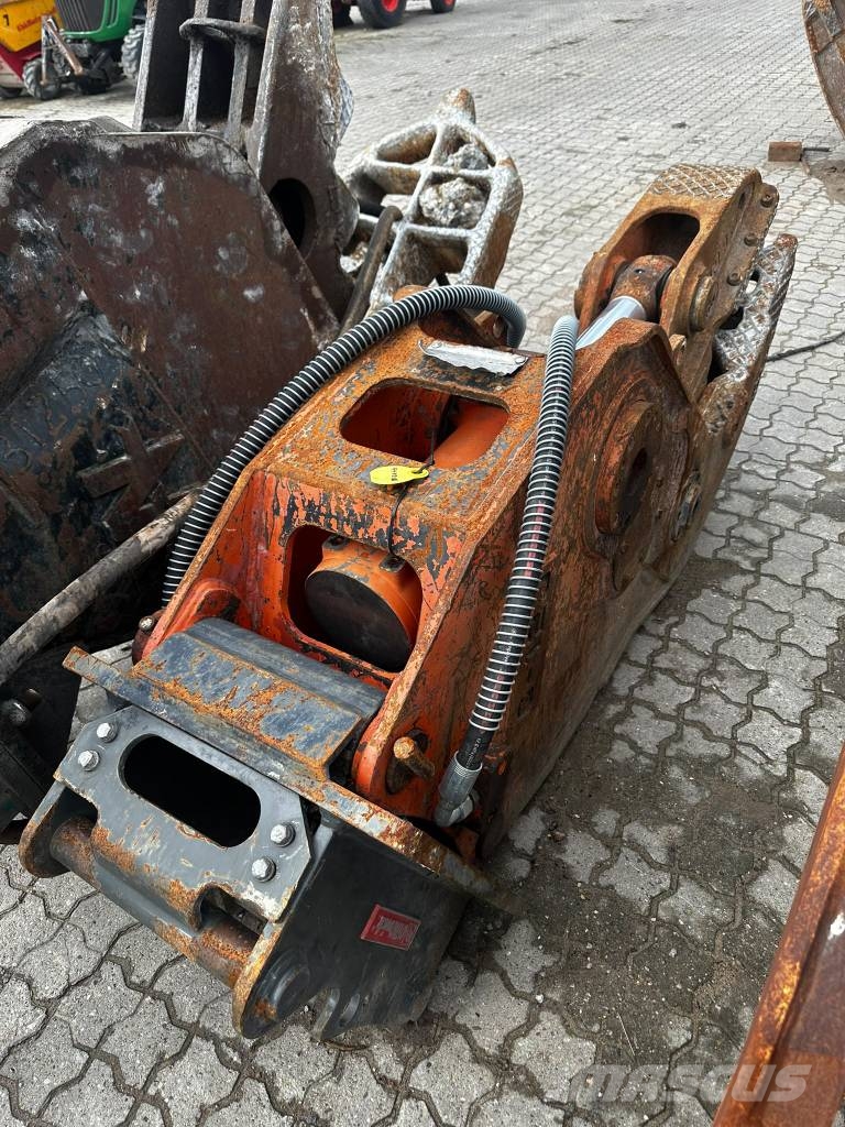 NPK G12 forknuser Q60 Građevinske drobilice