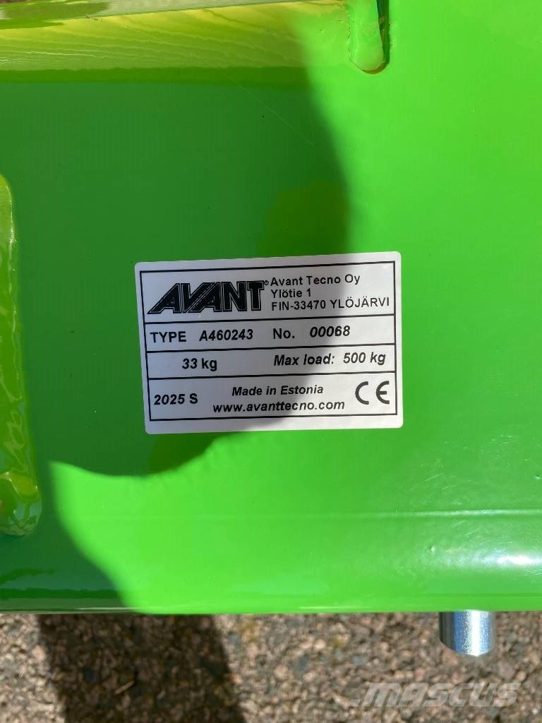 Avant Mekanisk sidoarm med adapter till S30 fäste 滑移装载机