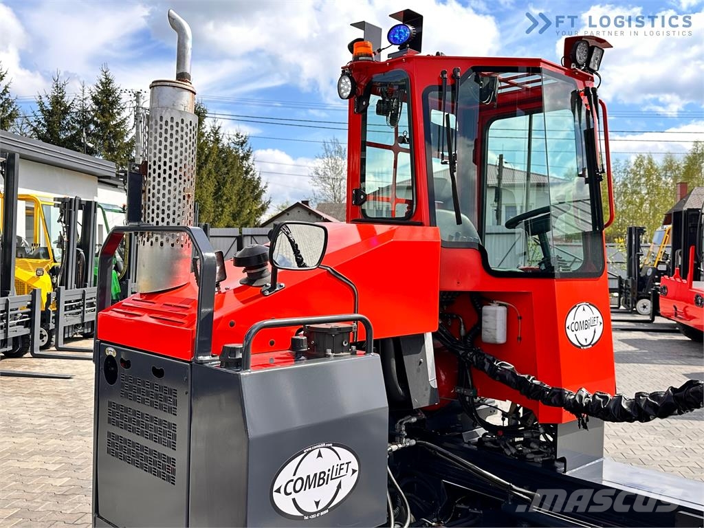 Combilift C4000 / TRIPLEX / 9300MM / FREE LIFT / FORK POSITI Nelitietrukit