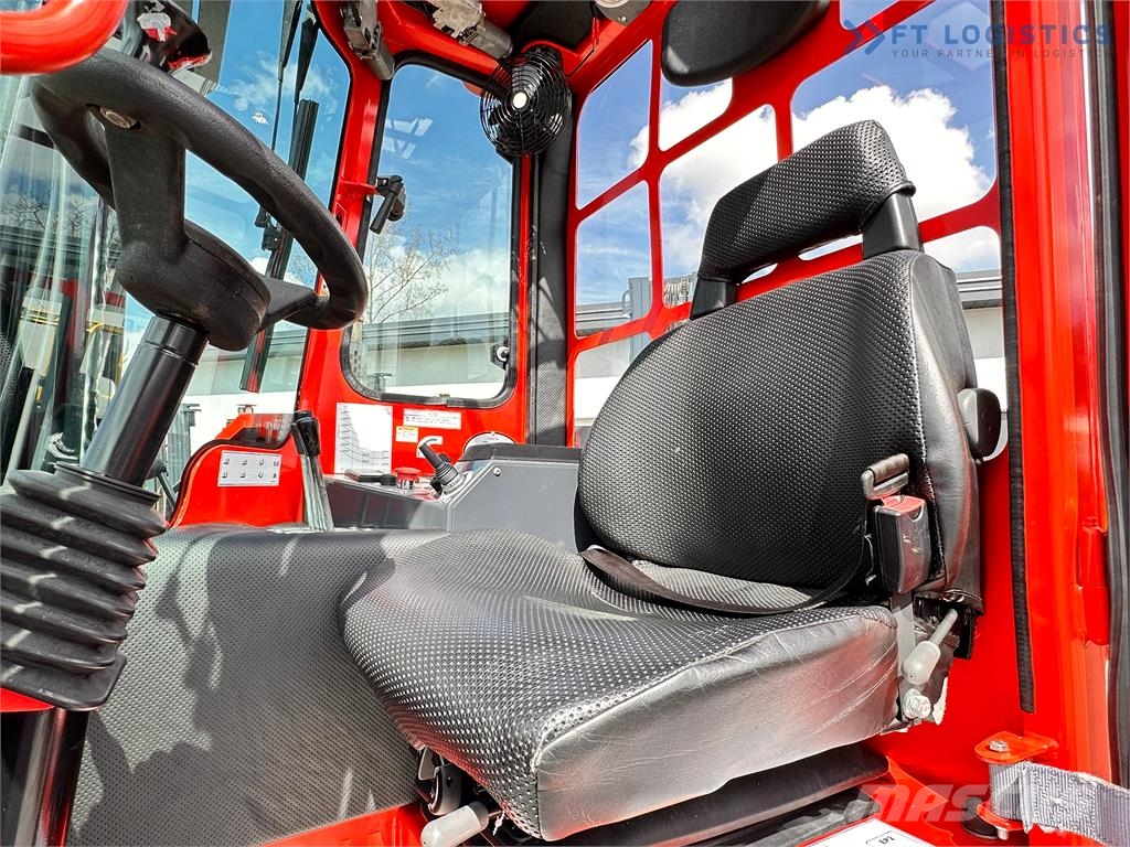 Combilift C4000 / TRIPLEX / 9300MM / FREE LIFT / FORK POSITI Nelitietrukit