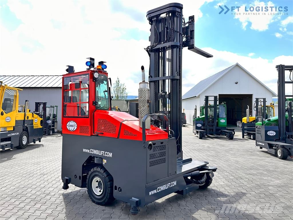 Combilift C4000 / TRIPLEX / 9300MM / FREE LIFT / FORK POSITI Nelitietrukit