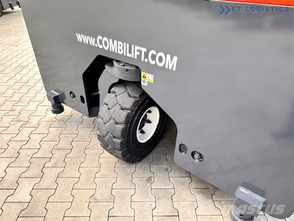 Combilift C4000 / TRIPLEX / 9300MM / FREE LIFT / FORK POSITI Nelitietrukit