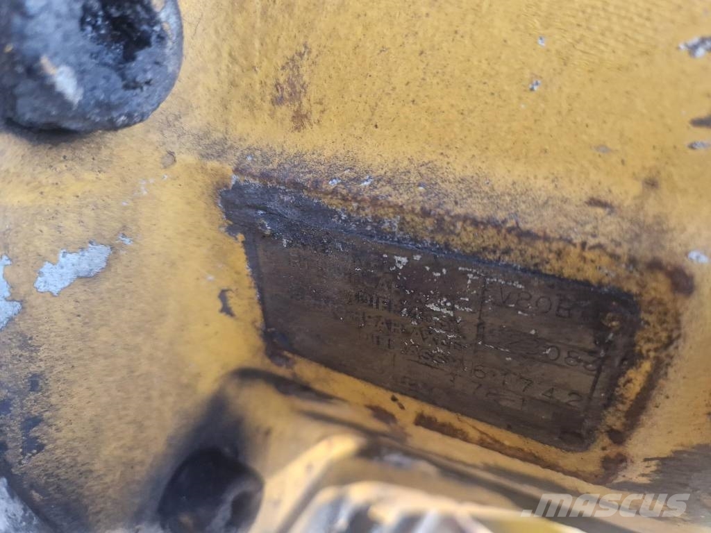 Volvo A25C Axles