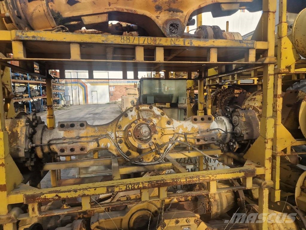Volvo A25C Axles