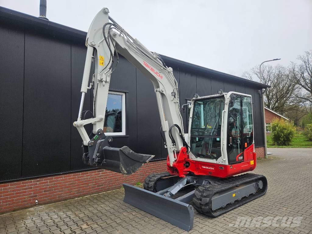 Takeuchi TB260 stage V Midigravere 7 - 12t