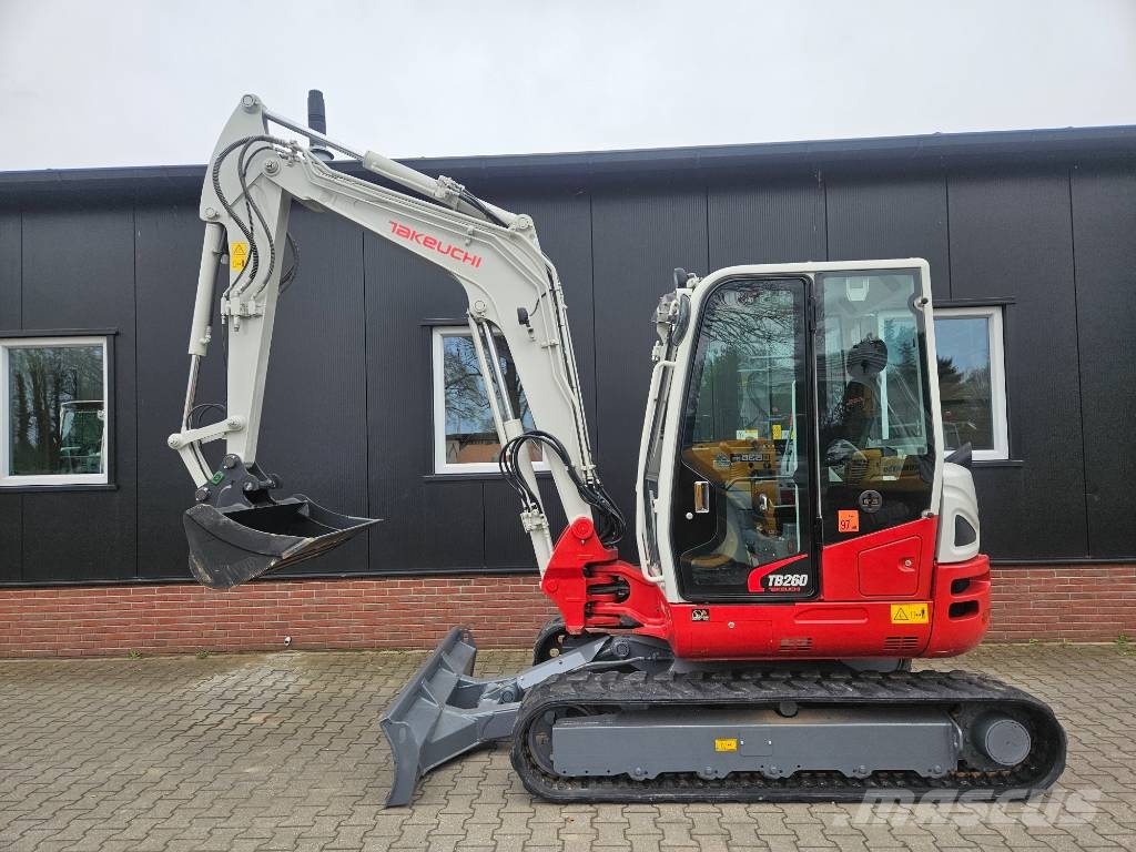 Takeuchi TB260 stage V Midigravere 7 - 12t