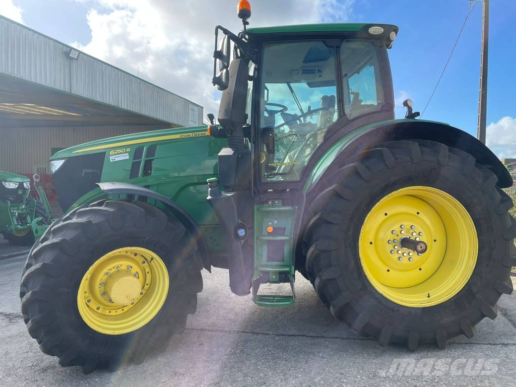John Deere 6250 R Tracteur