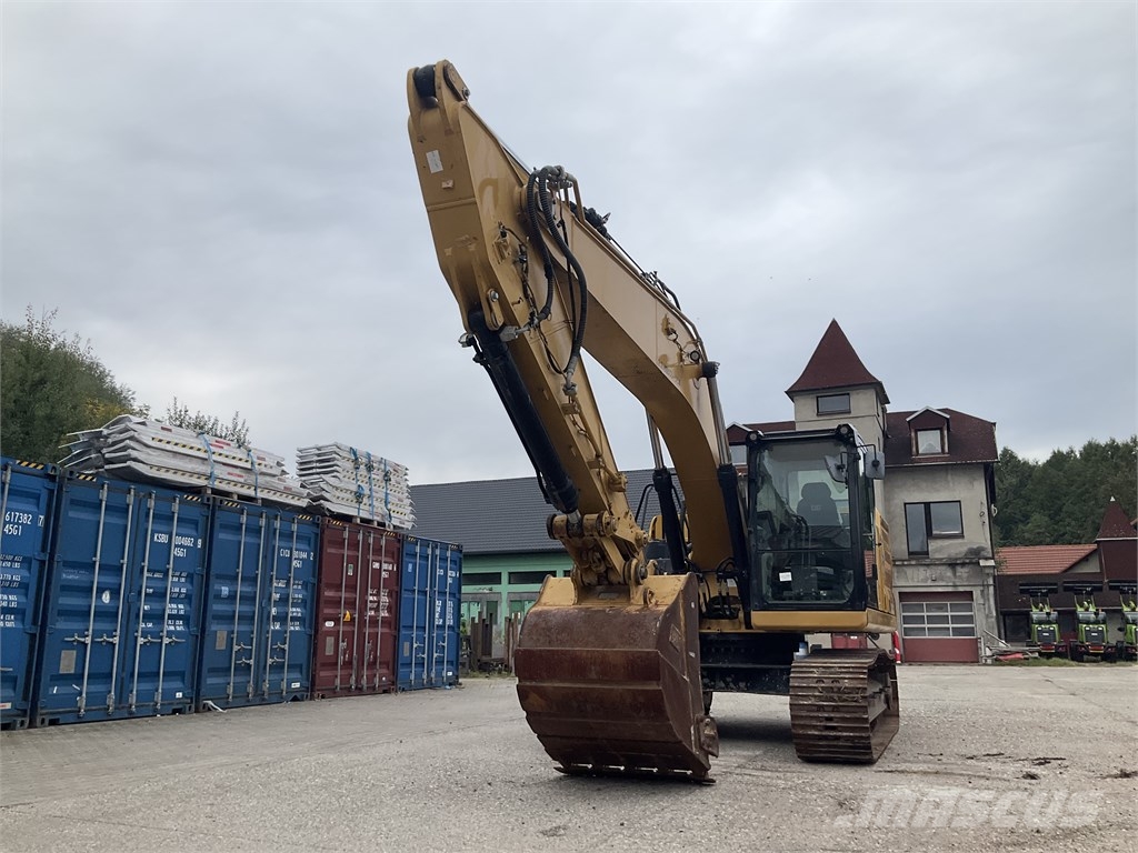 Pásový bagr Caterpillar 320, bagr 320 Pásové rýpadlá