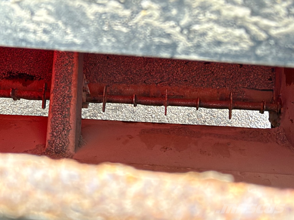 Serco Reko 8000 TVH 砂鹽撒布機