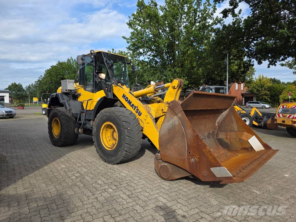 Komatsu WA 320-7 Radlader