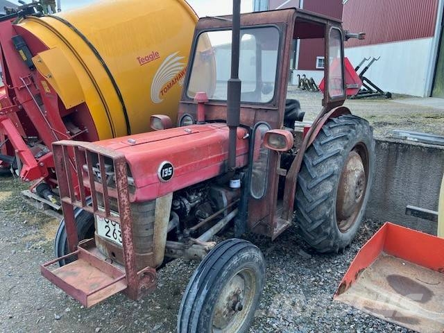 Massey Ferguson 135 Traktorji