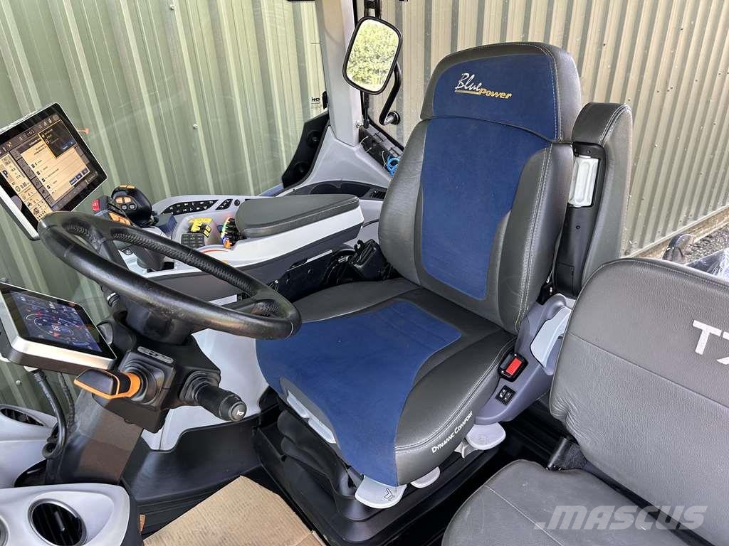 New Holland T7.315 PLMi Blue Power Trattori