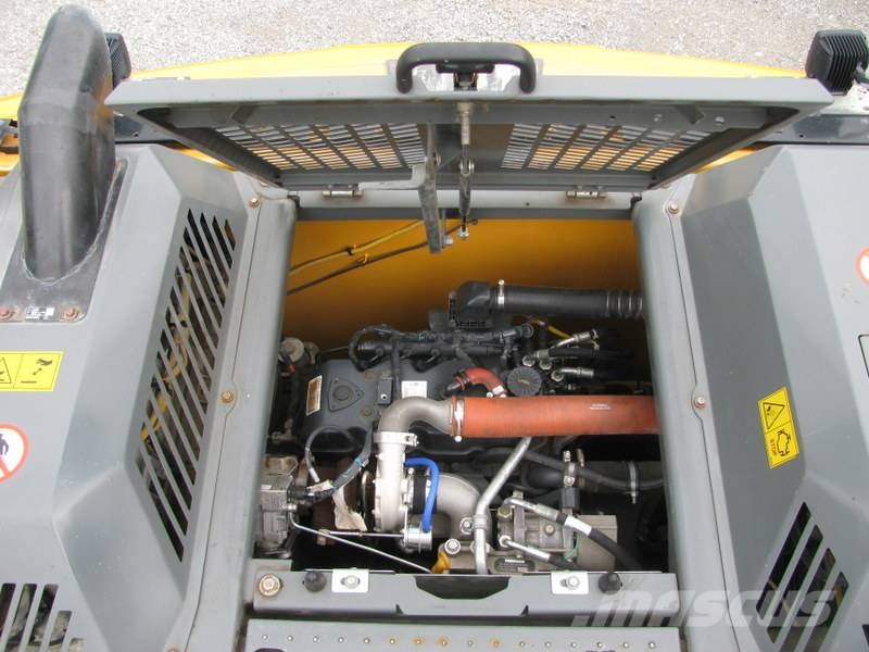 Liebherr R922 LC 1 izkopna žlica Likufix Bagri goseničarji