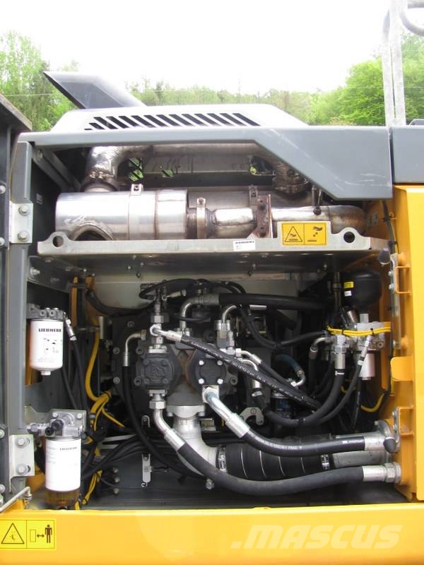 Liebherr R922 LC 1 izkopna žlica Likufix Bagri goseničarji