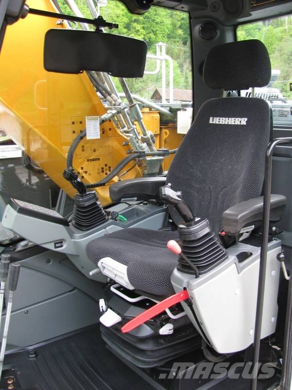 Liebherr R922 LC 1 izkopna žlica Likufix Bagri goseničarji