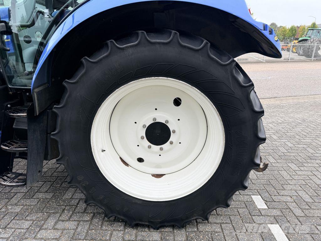 New Holland T6.120 Electro Command Tractors