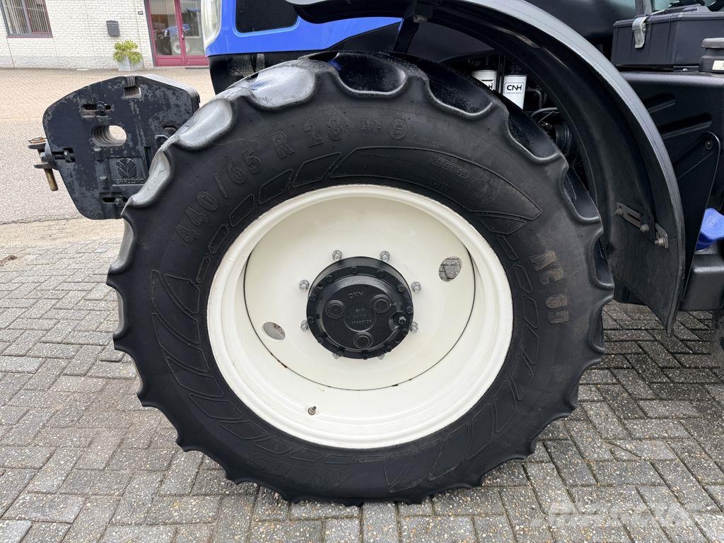 New Holland T6.120 Electro Command Tractors