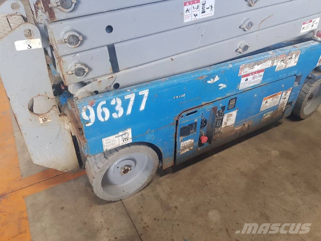 Genie Scissor lift 1930 tire 12x4.5 Rehvid, rattad ja veljed