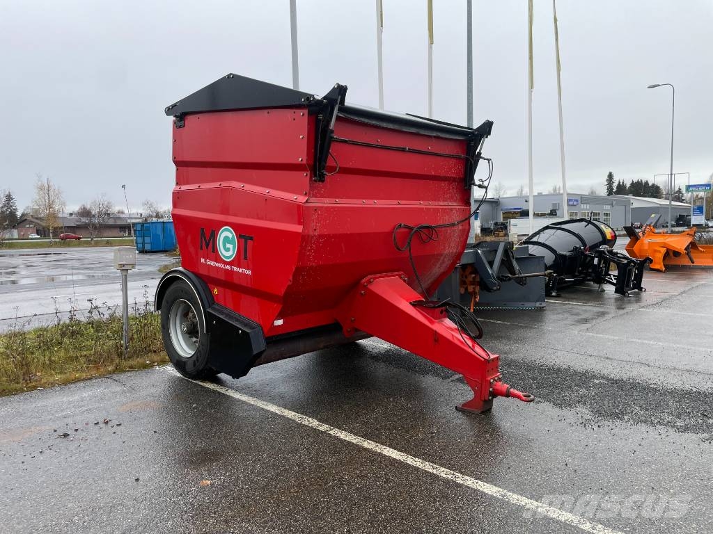 Tokvam SV 8000 Posipači soli i peska