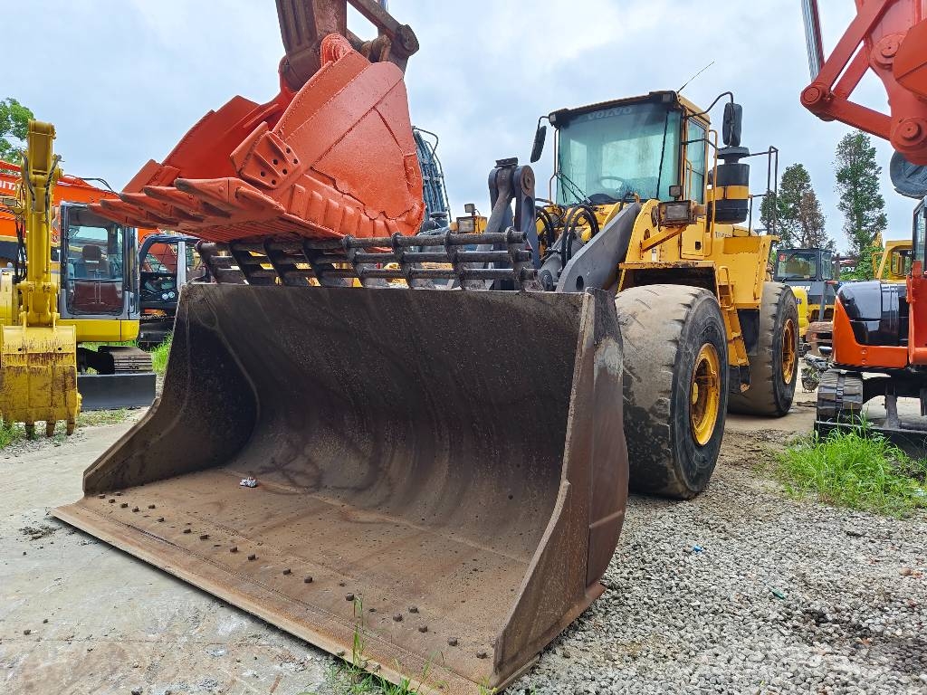 Volvo L 180 E Rataslaadurid