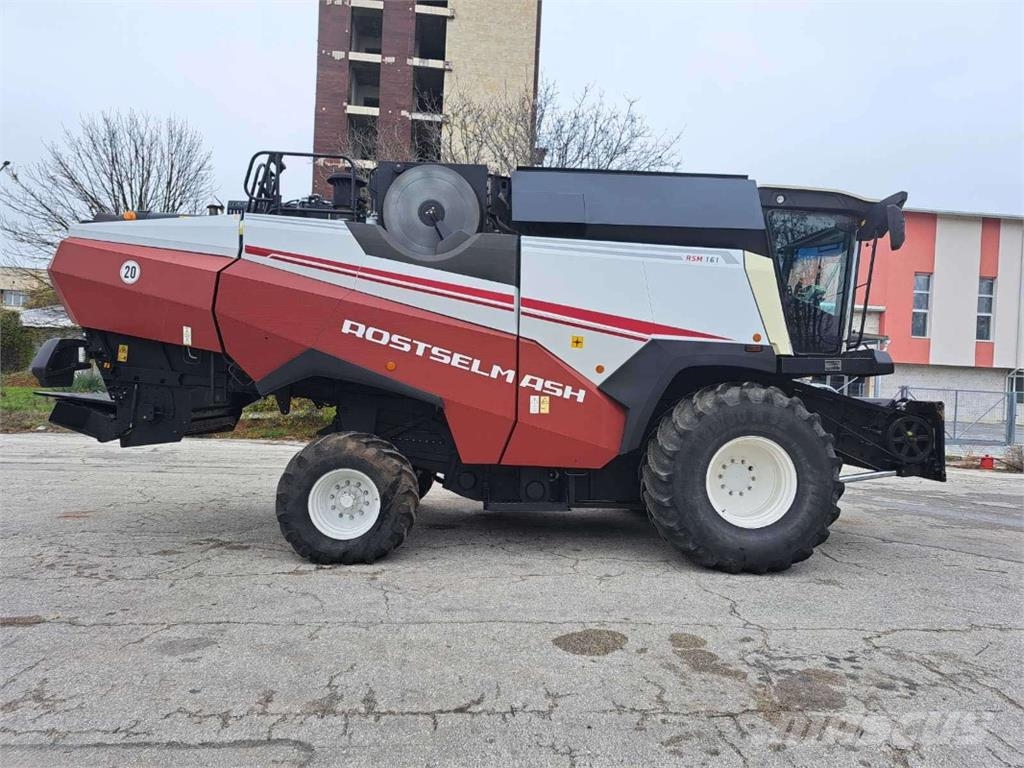 Rostselmash RSM 161 Kombinované zberacie stroje
