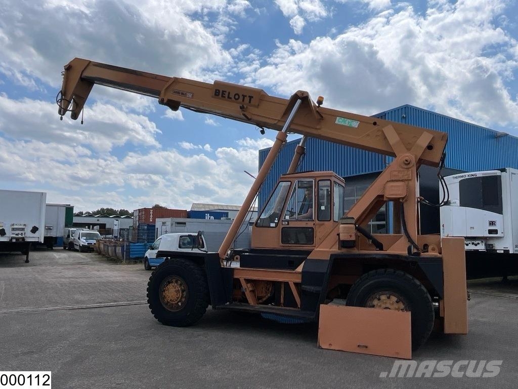 Belotti B81V/2 12 mtr Дизелови камиони