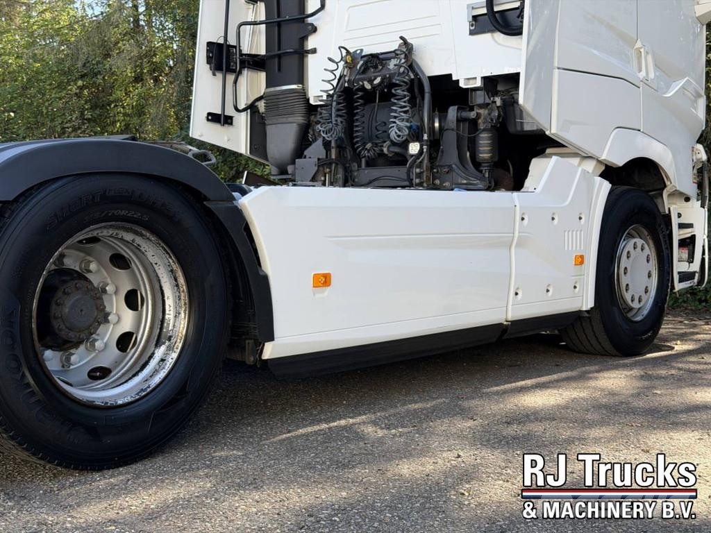 Renault T480 HIGH - Retarder | Smart Tacho V2 | Side Skirt Tractor Units