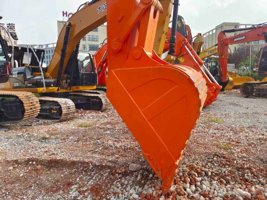 Hitachi ZX 350, 2020, China - Used crawler excavators - Mascus