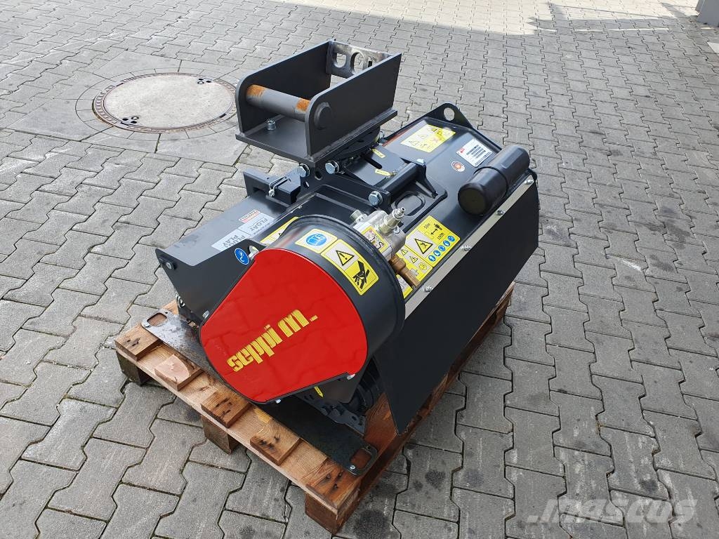 Seppi M. Seppi M. H3 085 Schlegelmulcher Mulcher MS03 DEMO Klepelmaaiers