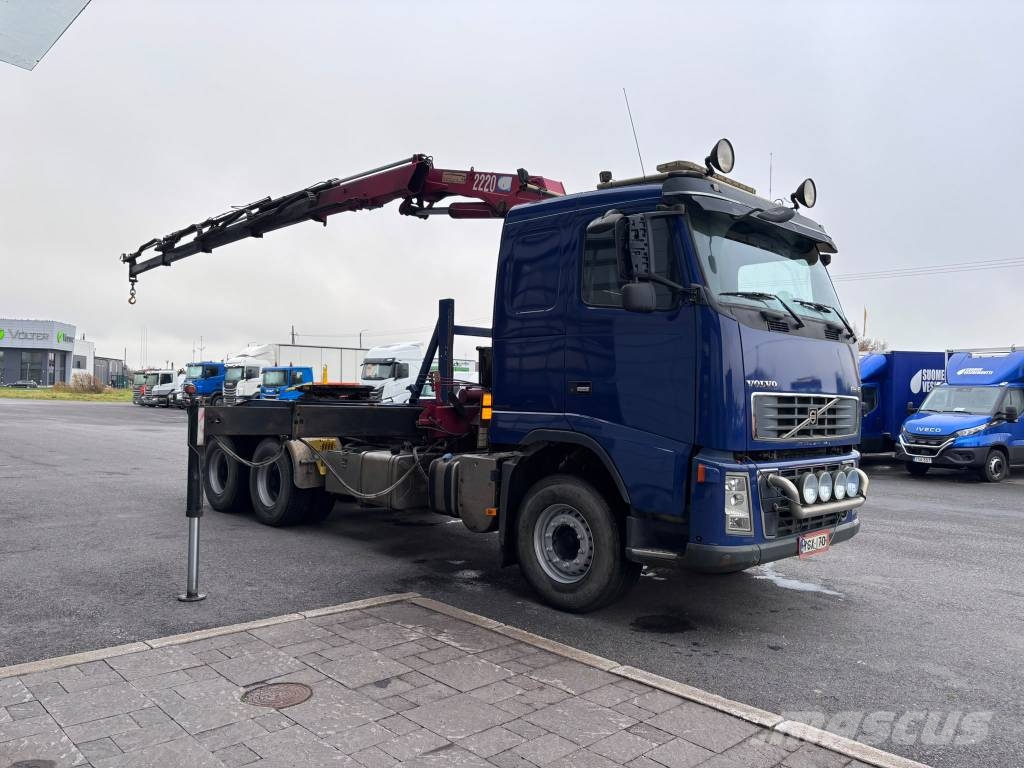 Volvo FH16 6x4 HMF 2220, vl laite+ vetopöytä lava Tovornjaki z žerjavom