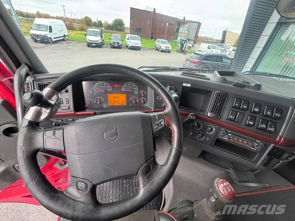 Volvo FH16 6x4 HMF 2220, vl laite+ vetopöytä lava Tovornjaki z žerjavom