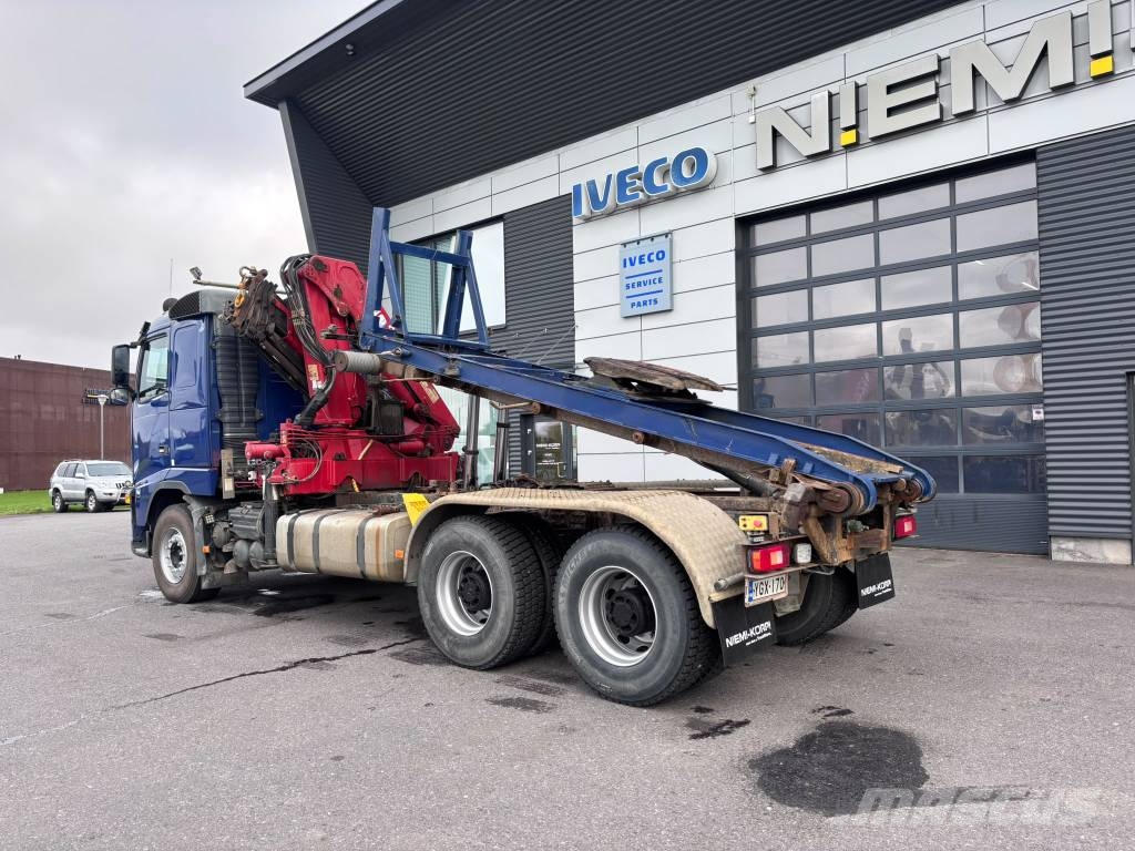 Volvo FH16 6x4 HMF 2220, vl laite+ vetopöytä lava Tovornjaki z žerjavom