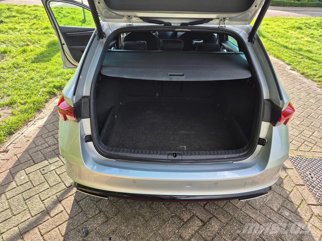 Skoda Octavia RS Combi 2.0TDI 147KW - DSG - Pano - Matri Sõiduautod
