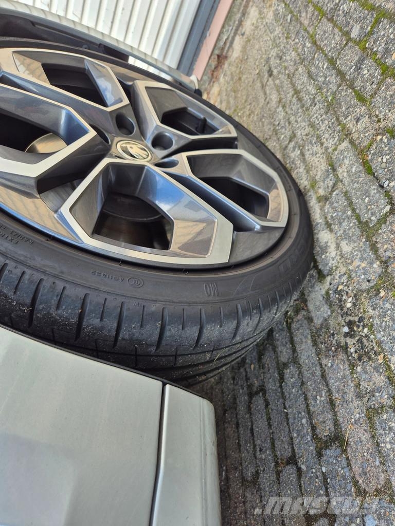 Skoda Octavia RS Combi 2.0TDI 147KW - DSG - Pano - Matri Sõiduautod
