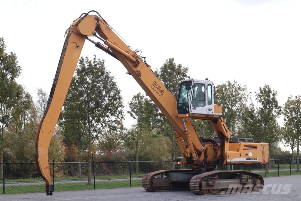 Liebherr R944 B EW | MATERIAL HANDLER | LIFT CAB | AIRCO Pelle à déchets