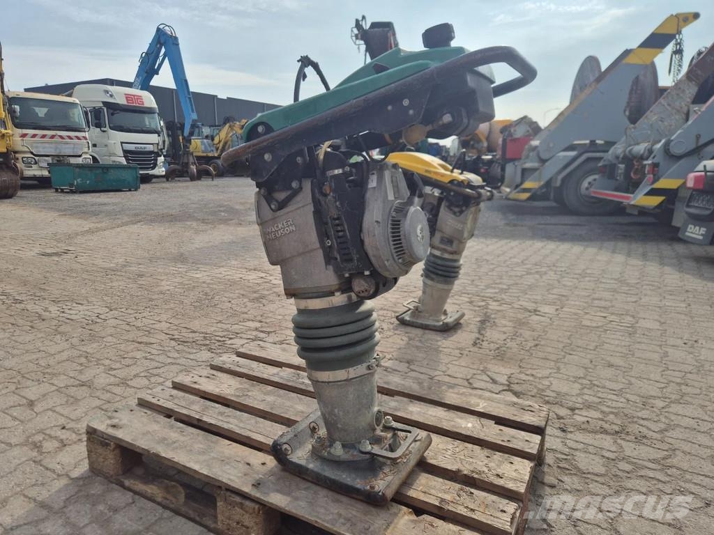 Wacker Neuson BS70-2 11in Martinetes vibradores