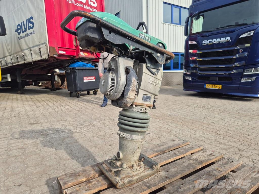 Wacker Neuson BS70-2 11in Martinetes vibradores