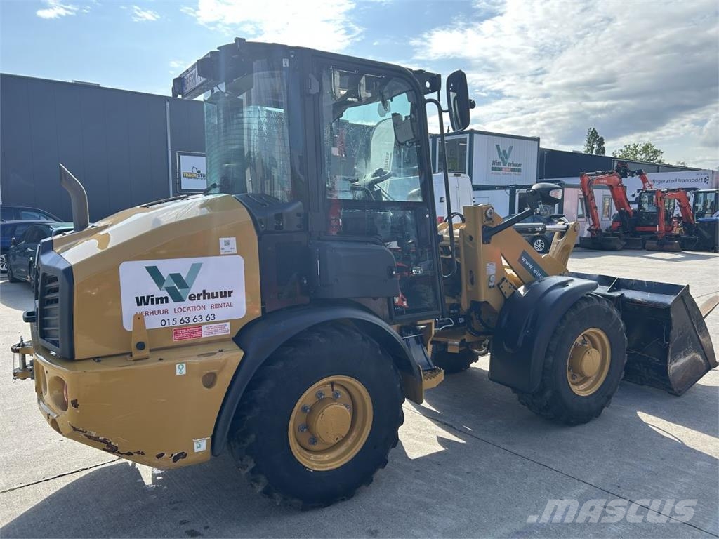 CAT 906 (9145) Višenamenski utovarivači