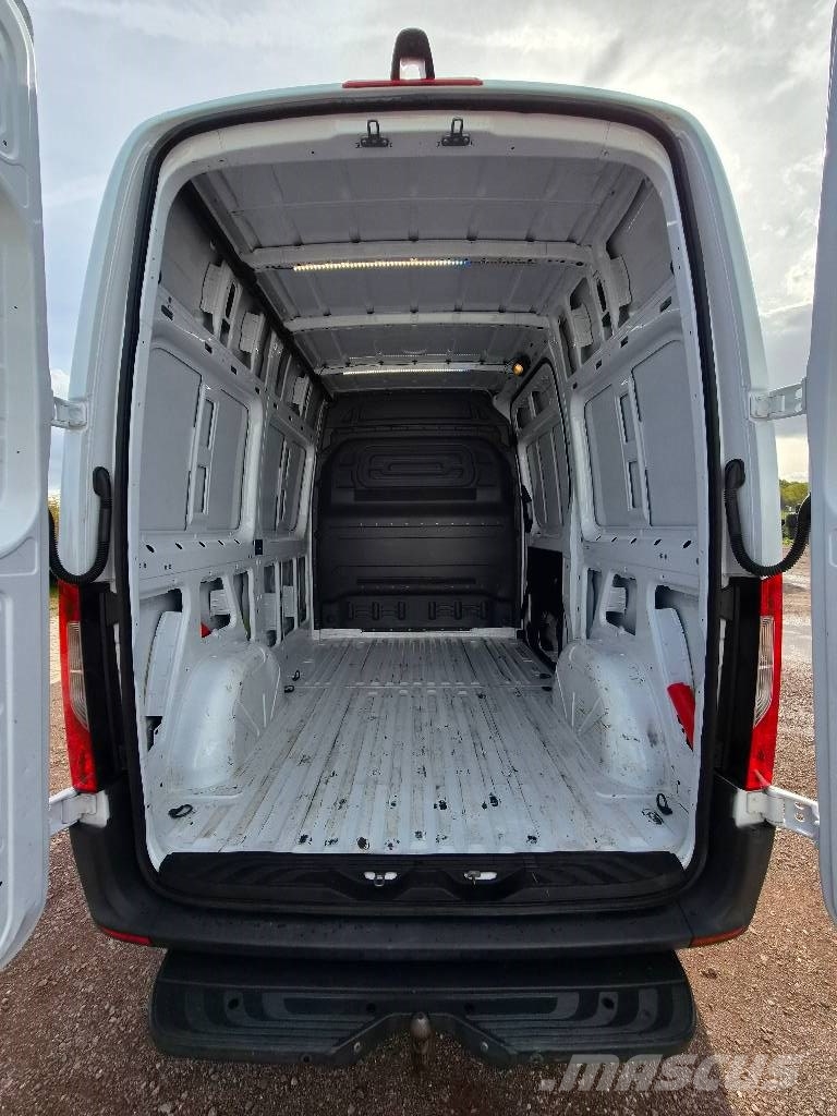 Mercedes-Benz Sprinter 211 CDI L1H2 84Tkm Lätta lastbilar
