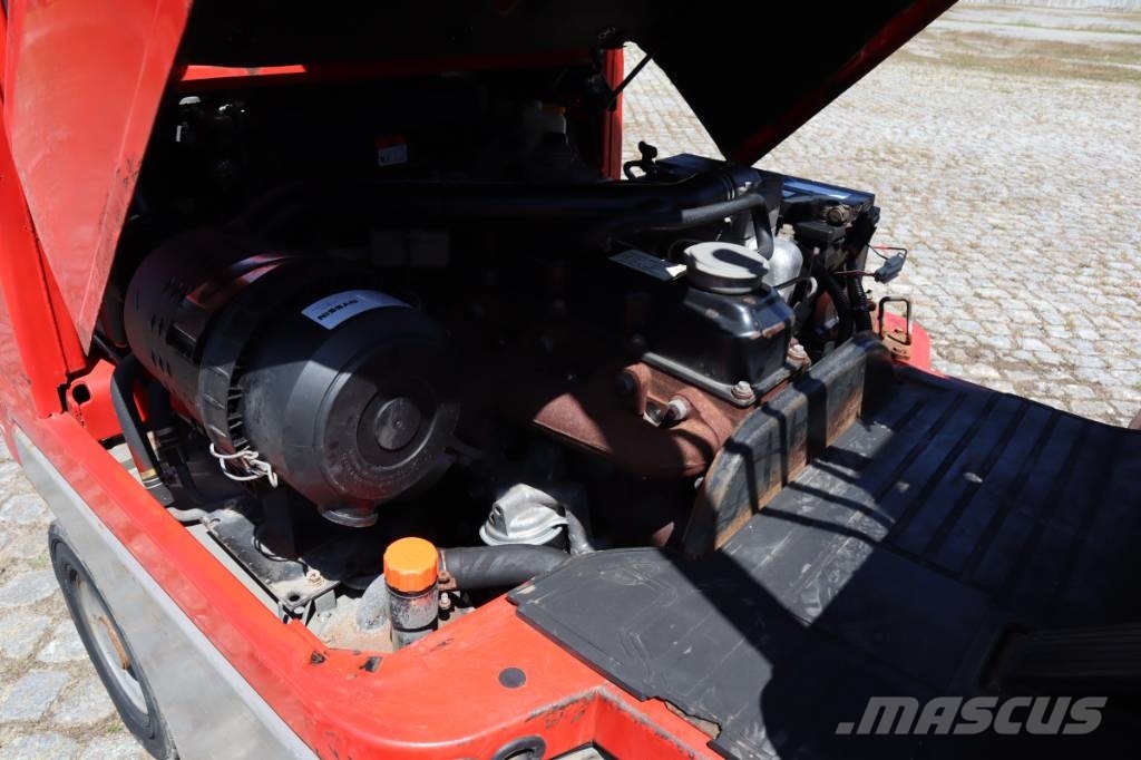 Nissan Y1D1A15Q 1300 kg Dieselové vozíky