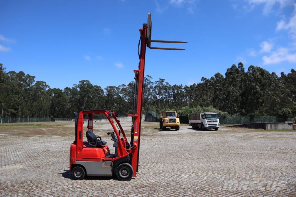Nissan Y1D1A15Q 1300 kg Dieselové vozíky