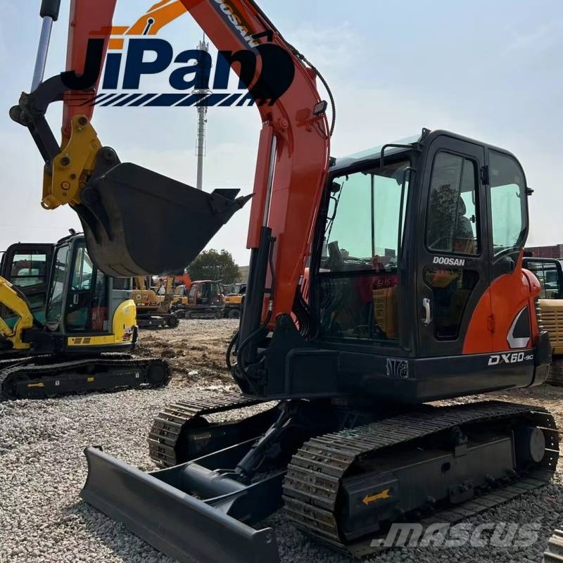 Doosan DX 60-9C 소형 굴삭기 7톤 미만