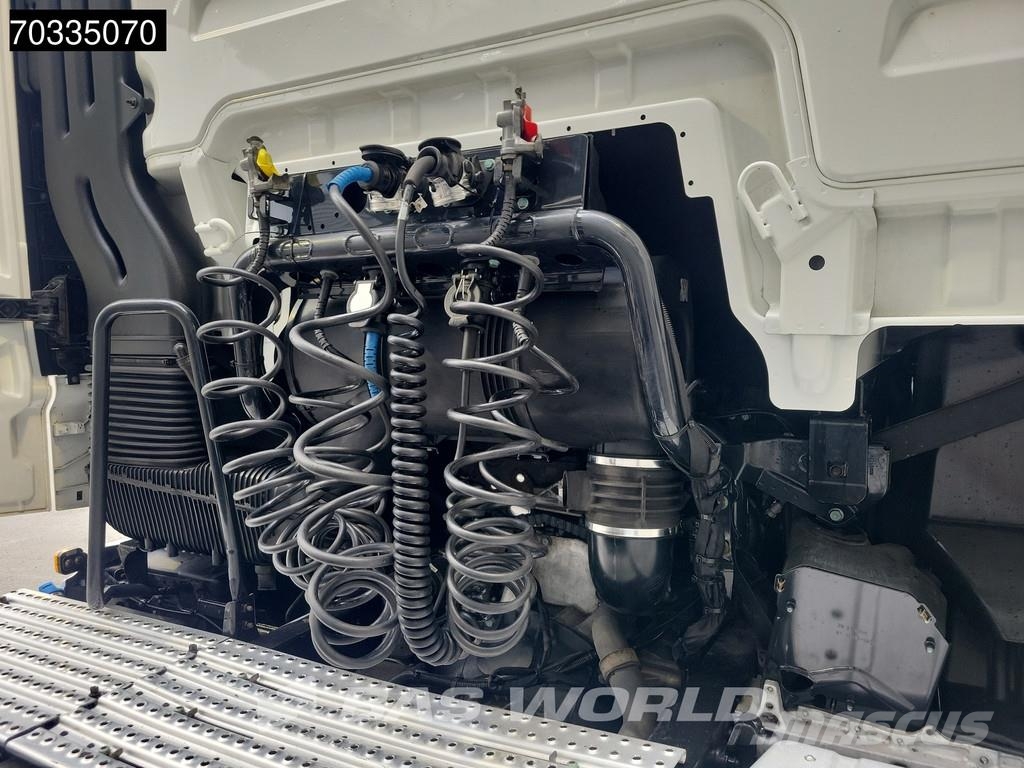 MAN TGX 18.470 4X2 GM Mega Retarder Standklima ACC Nav وحدات الجر