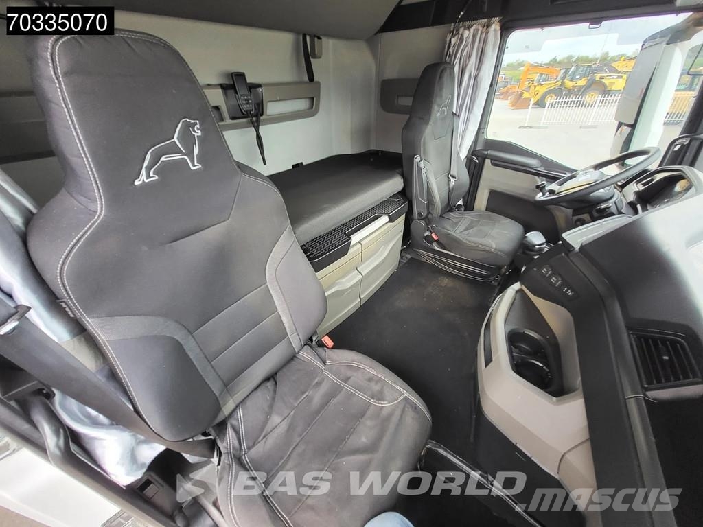 MAN TGX 18.470 4X2 GM Mega Retarder Standklima ACC Nav 中古トラクターヘッド | トレーラーヘッド